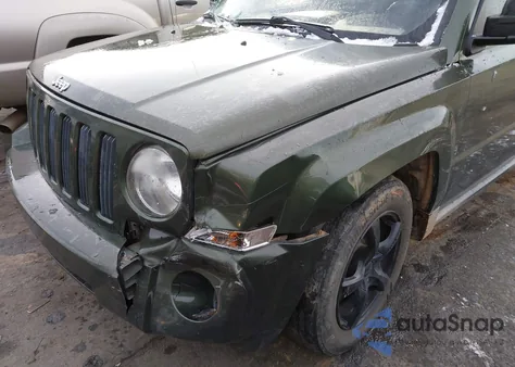 2008 Jeep Patriot Sport from USA, damaged, VIN 1J8FT28W98D649282